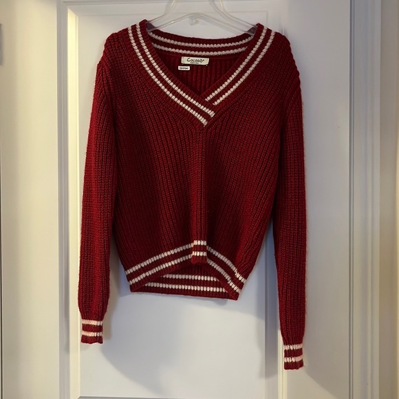 Cocogio Red V-Neck Knit Sweater with White Detail - Picture 1 of 1